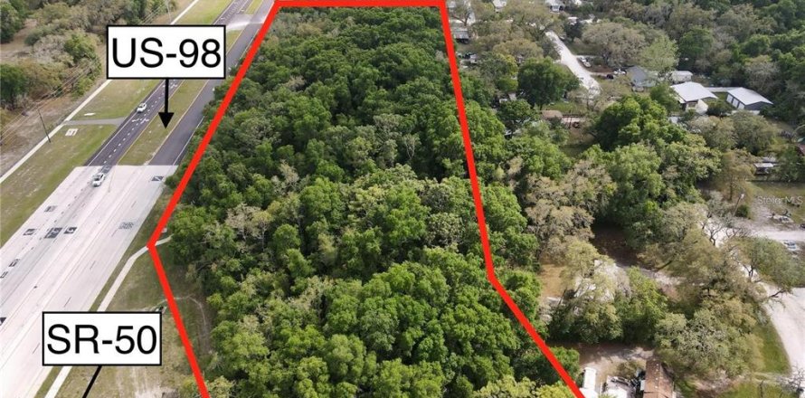 Terreno en Dade City, Florida № 1582457