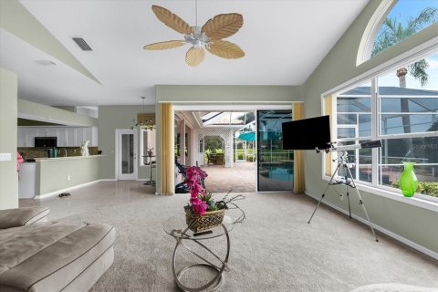 Villa ou maison à vendre à Sarasota, Floride: 3 chambres, 260.78 m2 № 1899195 - photo 29