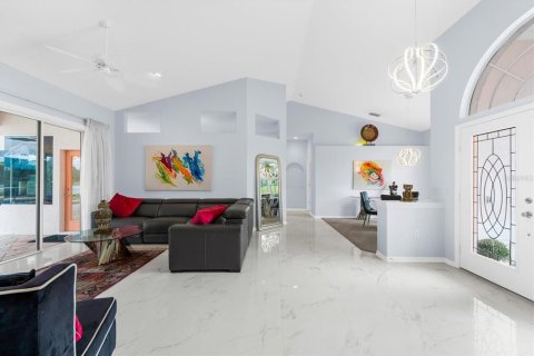 Villa ou maison à vendre à Sarasota, Floride: 3 chambres, 260.78 m2 № 1899195 - photo 13
