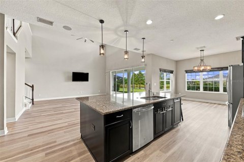 House in Apollo Beach, Florida 6 bedrooms, 400.87 sq.m. № 2391579 - photo 14