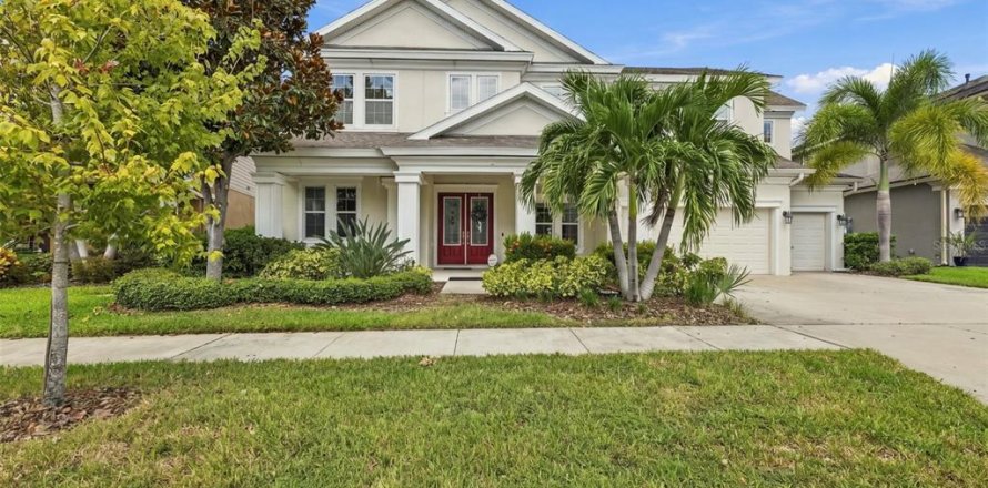 House in Apollo Beach, Florida 6 bedrooms, 400.87 sq.m. № 2391579