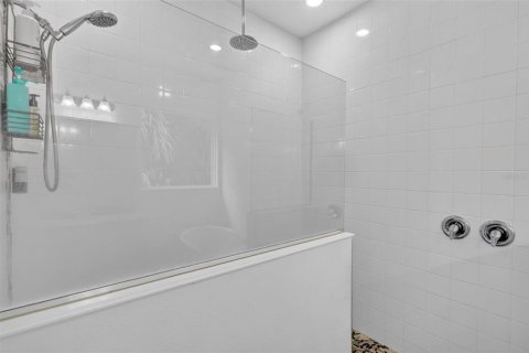 Casa en venta en Tavares, Florida, 4 dormitorios, 284 m2 № 2386718 - foto 29