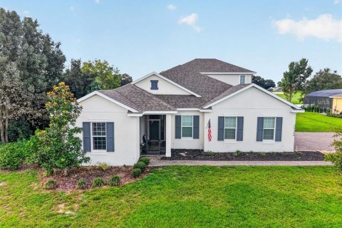 Casa en Tavares, Florida 4 dormitorios, 284 m2 № 2386718