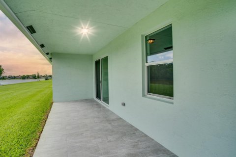 Casa en venta en Port St. Lucie, Florida, 4 dormitorios, 199 m2 № 2084971 - foto 29