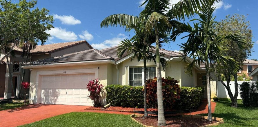 Casa en Pembroke Pines, Florida 3 dormitorios, 157 m2 № 1790223