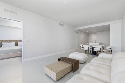 Condominio en venta en Miami, Florida, 2 dormitorios, 143.26 m2 № 1950702 - foto 11