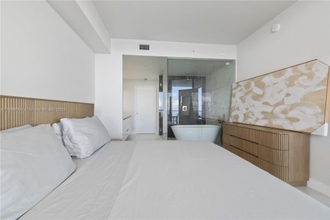 Condominio en venta en Miami, Florida, 2 dormitorios, 143.26 m2 № 1950702 - foto 13