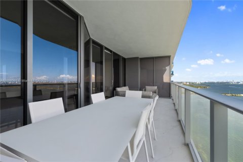 Condominio en venta en Miami, Florida, 2 dormitorios, 143.26 m2 № 1950702 - foto 24