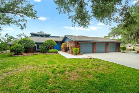 House in Sarasota, Florida 3 bedrooms, 289.39 sq.m. № 1719463 - photo 3