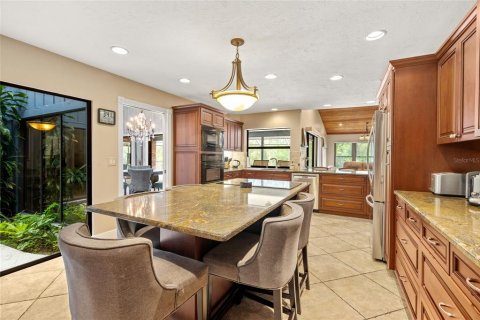 House in Sarasota, Florida 3 bedrooms, 289.39 sq.m. № 1719463 - photo 16