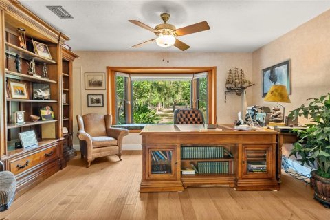 House in Sarasota, Florida 3 bedrooms, 289.39 sq.m. № 1719463 - photo 22