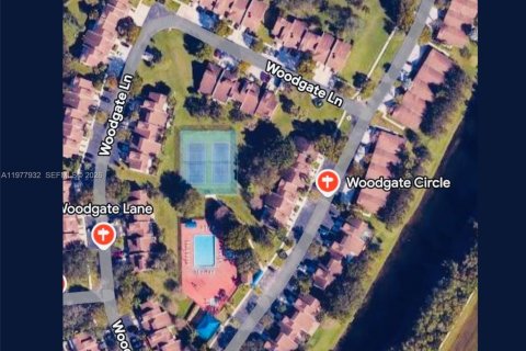 Condo in Sunrise, Florida, 3 bedrooms  № 2041996 - photo 10