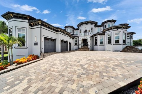 House in Apollo Beach, Florida 7 bedrooms, 1198.07 sq.m. № 1777462 - photo 12