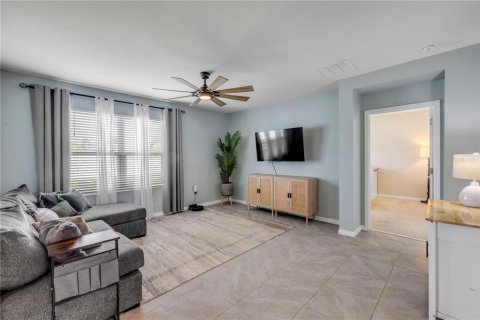 House in New Smyrna Beach, Florida 4 bedrooms, 172.33 sq.m. № 1783037 - photo 10