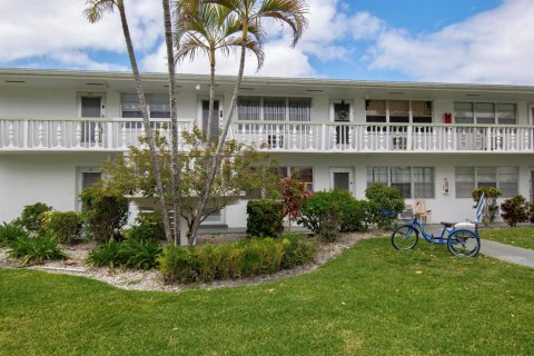 Condo in West Palm Beach, Florida, 1 bedroom № 2176701