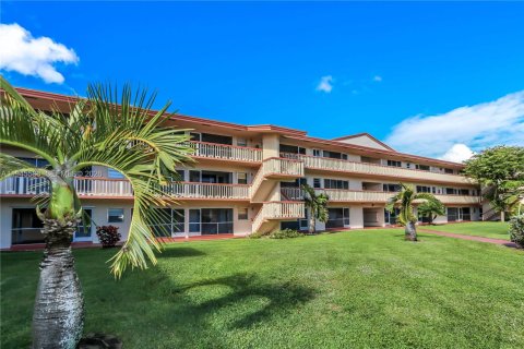 Condo in Hollywood, Florida, 1 bedroom  № 2002708 - photo 26
