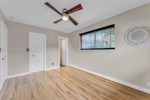 Villa ou maison à vendre à Oakland Park, Floride: 3 chambres, 101.45 m2 № 1966685 - photo 10