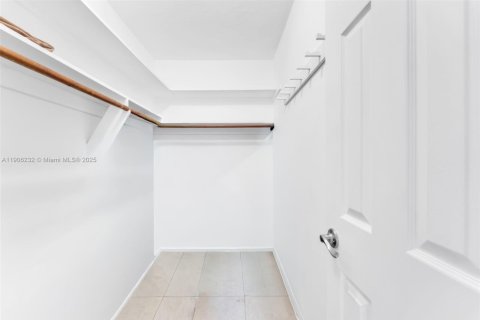 Villa ou maison à vendre à Oakland Park, Floride: 3 chambres, 101.45 m2 № 1966685 - photo 12