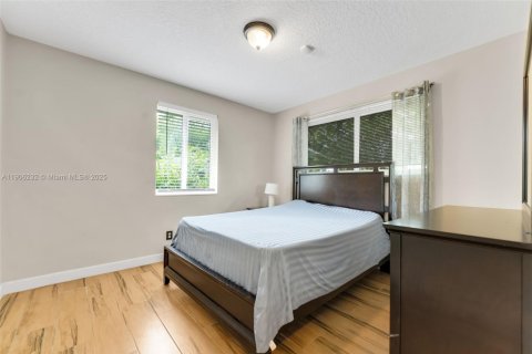 Villa ou maison à vendre à Oakland Park, Floride: 3 chambres, 101.45 m2 № 1966685 - photo 13