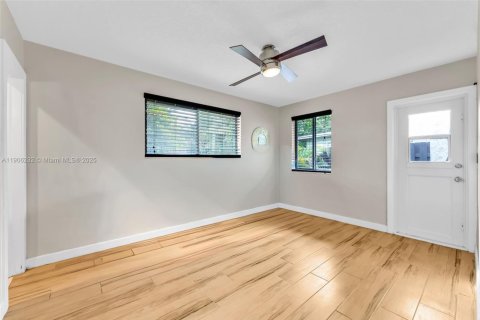 Villa ou maison à vendre à Oakland Park, Floride: 3 chambres, 101.45 m2 № 1966685 - photo 9