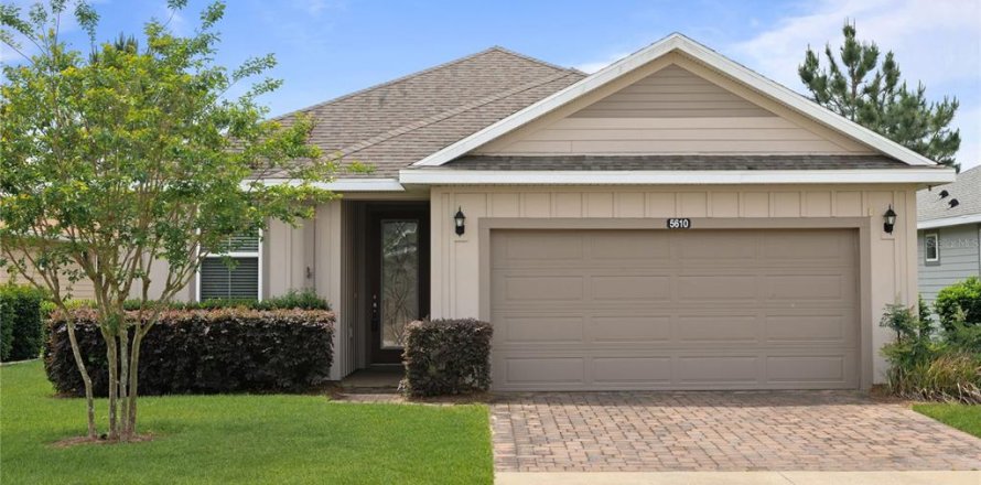 House in Ocala, Florida 2 bedrooms, 135.08 sq.m. № 1673748