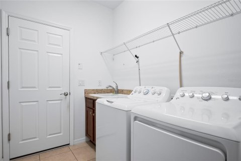 House in Ocala, Florida 2 bedrooms, 135.08 sq.m. № 1673748 - photo 22
