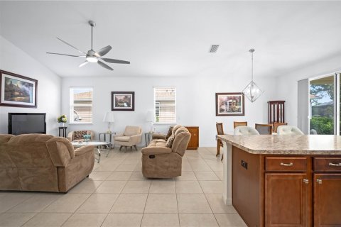 House in Ocala, Florida 2 bedrooms, 135.08 sq.m. № 1673748 - photo 5