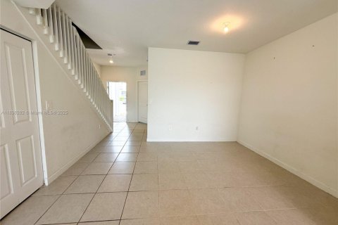 Townhouse in Miami, Florida 3 bedrooms, 123.37 sq.m. № 1823640 - photo 7