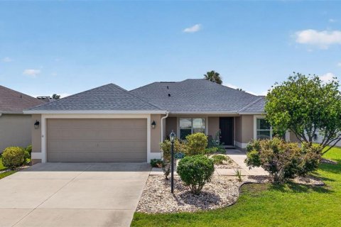 House in The Villages, Florida 3 bedrooms, 144.83 sq.m. № 2100587