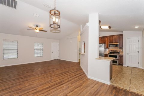 Casa en alquiler en Ocala, Florida, 3 dormitorios, 121.14 m2 № 1690938 - foto 3