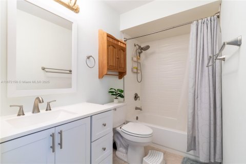 Copropriété à vendre à Naples, Floride: 1 chambre, 60.67 m2 № 1977600 - photo 15