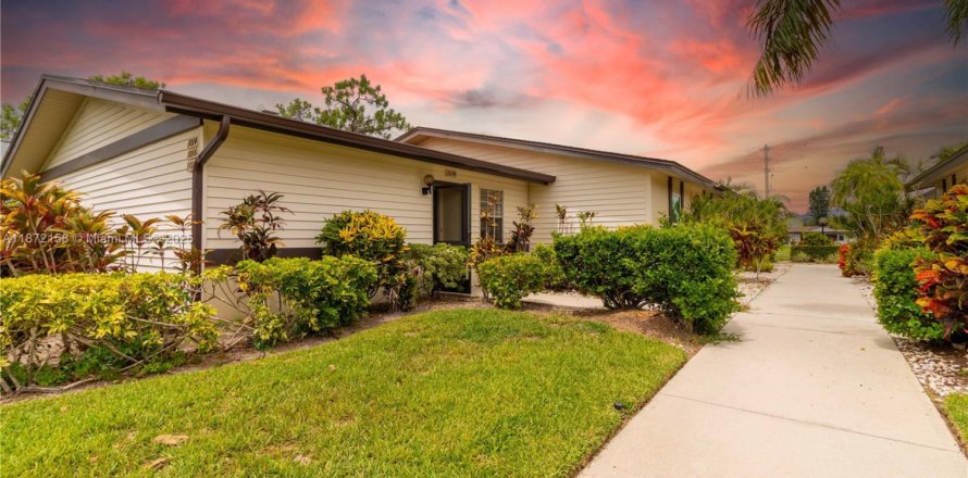 Condo à Naples, Floride, 1 chambre  № 1977600