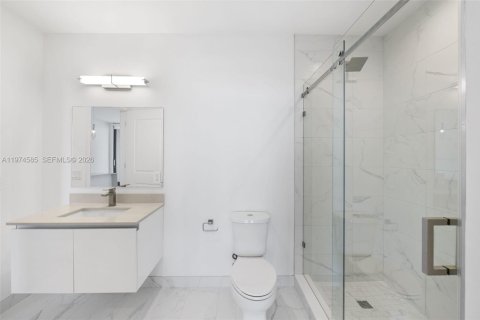 Apartment in Hallandale Beach, Florida 1 bedroom, 79.8 sq.m. № 2042934 - photo 21