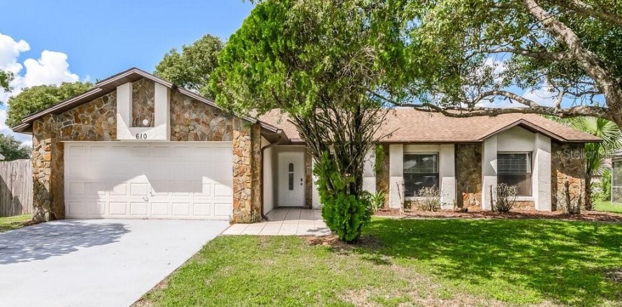 Casa en Kissimmee, Florida 3 dormitorios, 132.11 m2 № 1914511