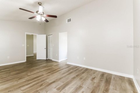 Casa en alquiler en Kissimmee, Florida, 3 dormitorios, 132.11 m2 № 1914511 - foto 11