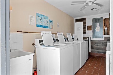 Купить кондоминиум в Холливуд, Флорида 3 комнаты, 61.78м2, № 2146706 - фото 20