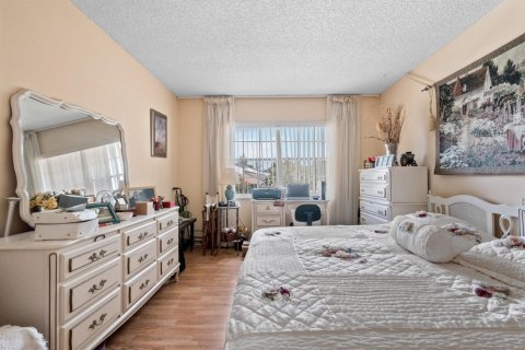 Купить кондоминиум в Холливуд, Флорида 3 комнаты, 61.78м2, № 2146706 - фото 8