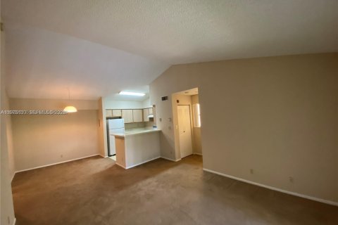 Apartamento en alquiler en Tamarac, Florida, 1 dormitorio, 68.84 m2 № 2080188 - foto 9