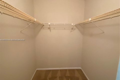 Apartamento en alquiler en Tamarac, Florida, 1 dormitorio, 68.84 m2 № 2080188 - foto 13