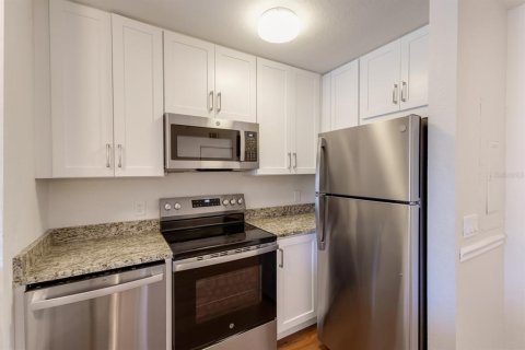 Condominio en venta en Sarasota, Florida, 1 dormitorio, 53.51 m2 № 1685359 - foto 13