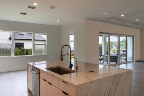 Casa en venta en Orlando, Florida, 4 dormitorios, 417.6 m2 № 1912103 - foto 12