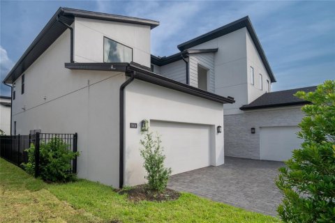Casa en venta en Orlando, Florida, 4 dormitorios, 417.6 m2 № 1912103 - foto 3