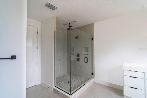 Casa en venta en Orlando, Florida, 4 dormitorios, 417.6 m2 № 1912103 - foto 21