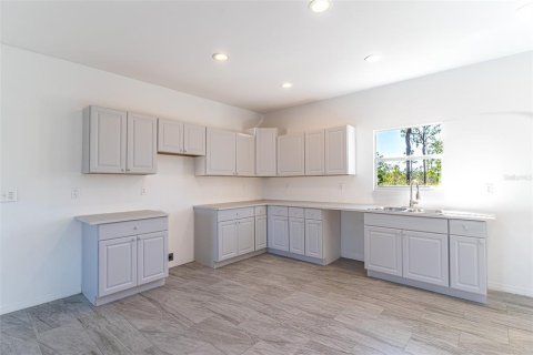 House in Lake Placid, Florida 3 bedrooms, 106.65 sq.m. № 2117144 - photo 4