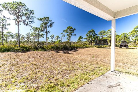 House in Lake Placid, Florida 3 bedrooms, 106.65 sq.m. № 2117144 - photo 11