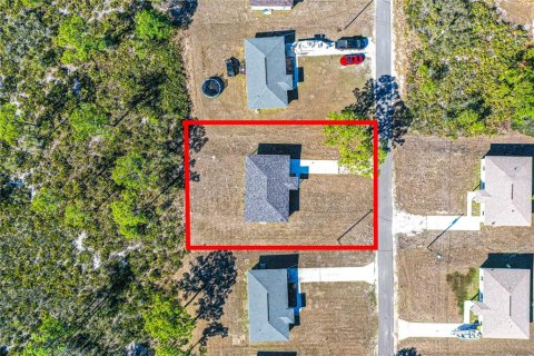 House in Lake Placid, Florida 3 bedrooms, 106.65 sq.m. № 2117144 - photo 12