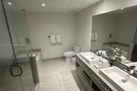 Copropriété à vendre à Hollywood, Floride: 2 chambres, 98.01 m2 № 1960018 - photo 6