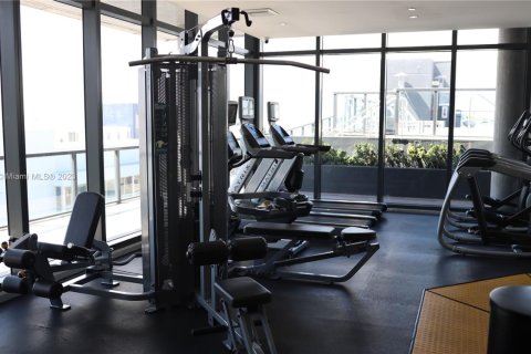 Condo in Miami, Florida, 1 bedroom  № 2013442 - photo 20