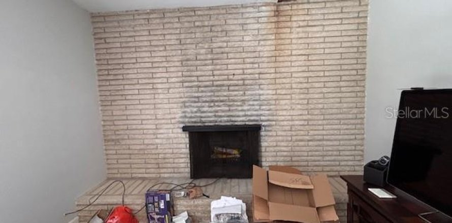 House in Maitland, Florida 4 bedrooms, 172.8 sq.m. № 1856103