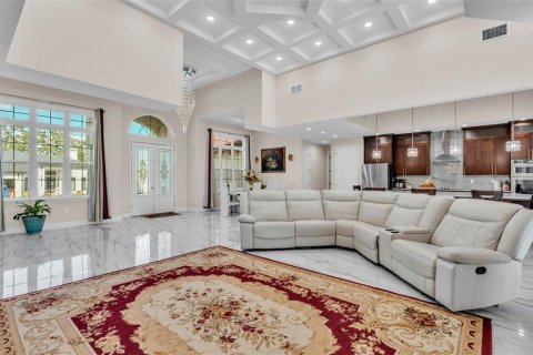 House in Winter Haven, Florida 4 bedrooms, 283.35 sq.m. № 1815668 - photo 18